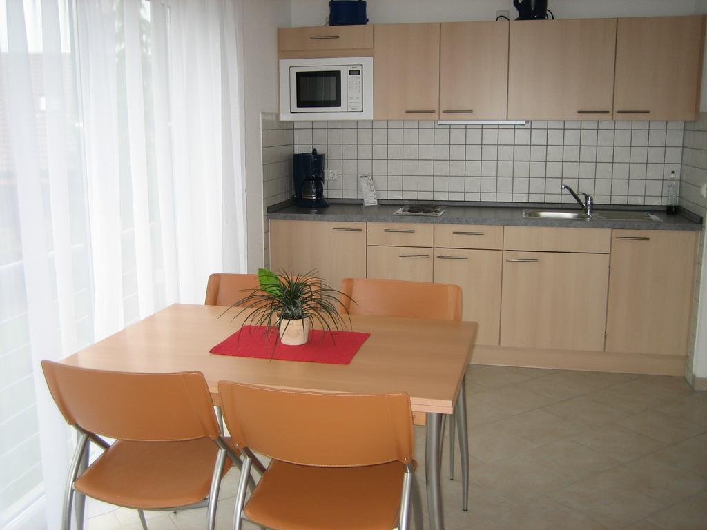 Haus Lorenz, Ferienwohnungen Имменштад-ам-Бодензее Экстерьер фото